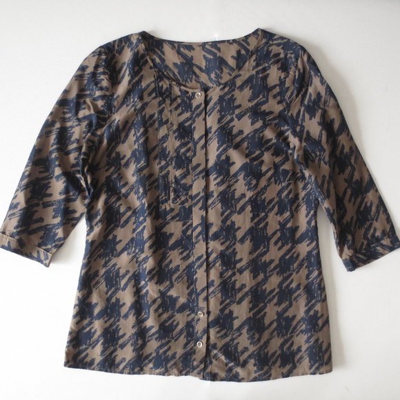 Gap Navy Blue Beige Tan Silk Cotton Blend Print Pattern Spring Summer Blouse - Picture 2 of 7